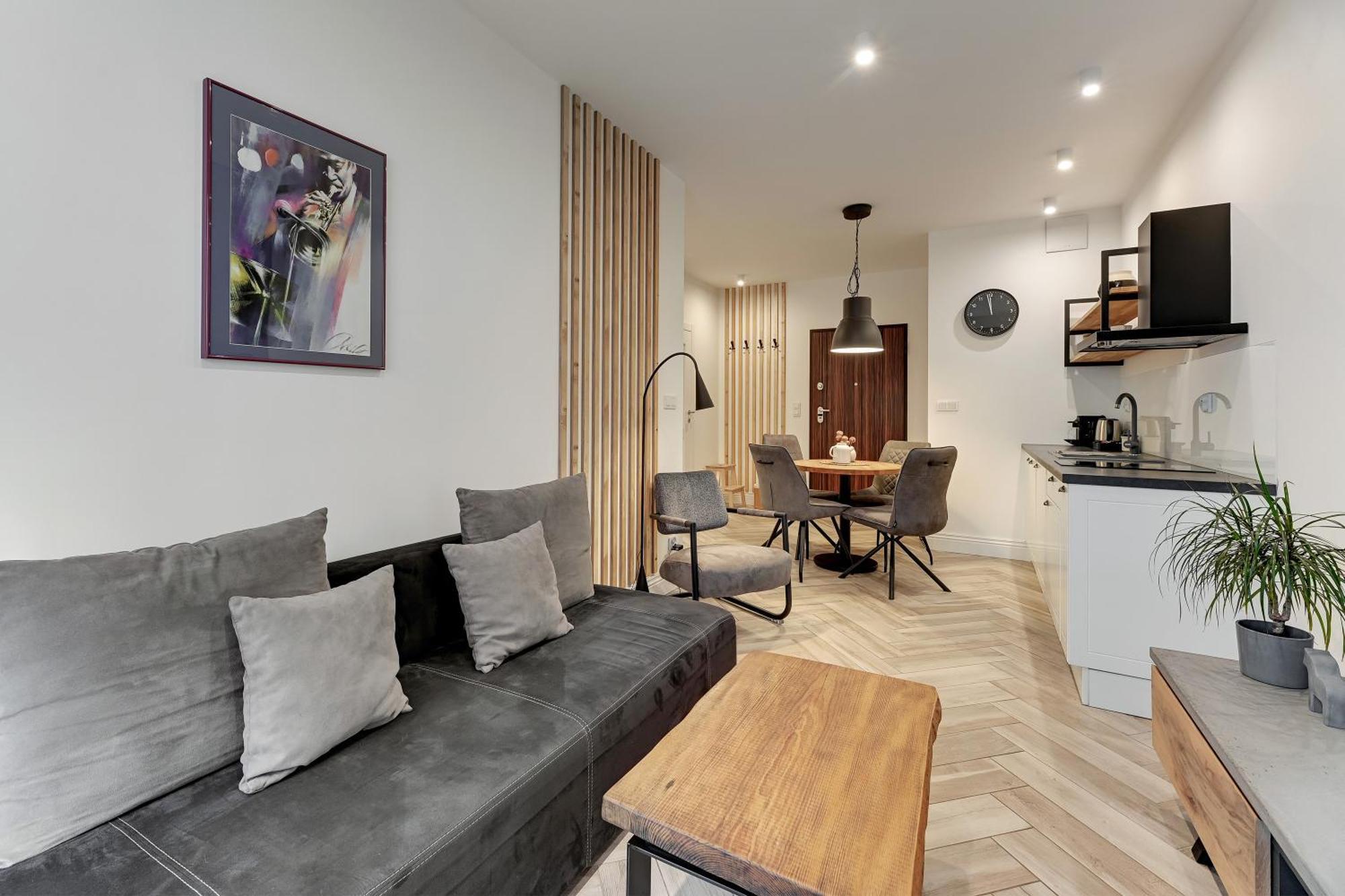 Aura III Apartments & Free Parking By Downtown Apartments กดัญสก์ ภายนอก รูปภาพ